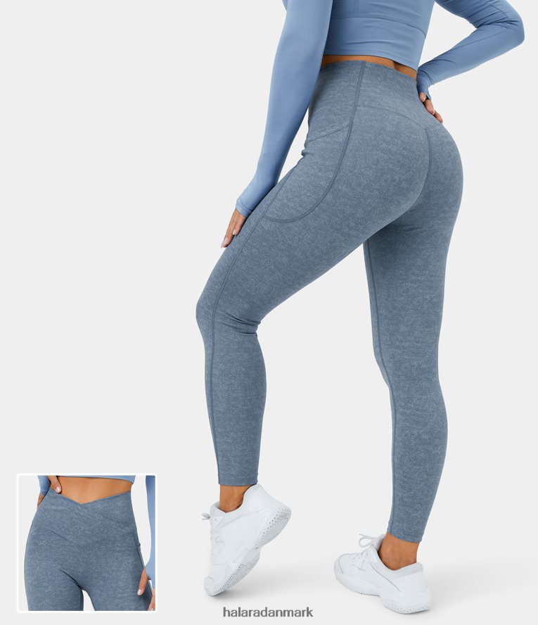 aktivt tøj dk Halara Kvinder crossover sidelomme yogaleggings med stretch i denimprint denim mørkeblå TH606J1367